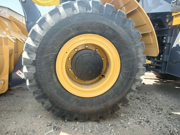 Фронтальный погрузчик XCMG ZL50GV